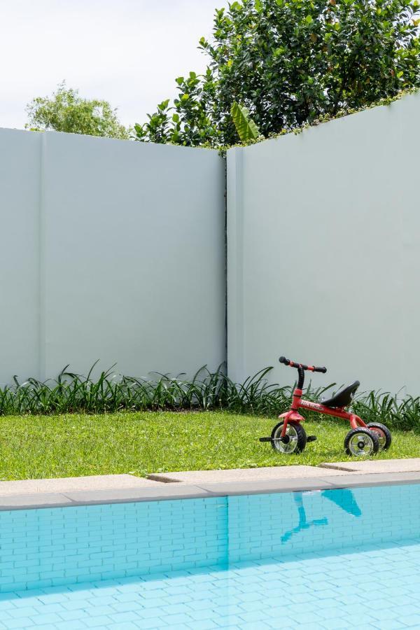 Beautiful Comfortable And Fully Equipped Big Pool Villa With 65Inch Smart Tv Located Near Popular Bangtao Beach And Laguna Praia de Bang Tao Exterior foto